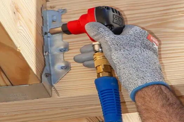 Palm Nailers